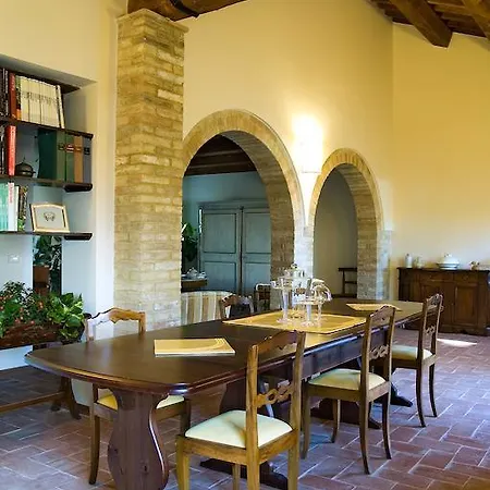 ヴィラ Borgo Sorbatti Loro Piceno