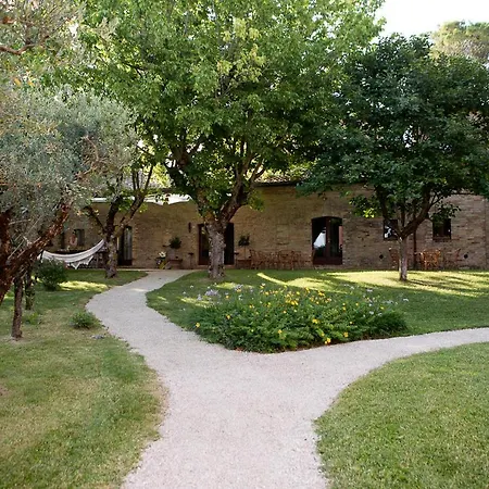 Borgo Sorbatti Villa Loro Piceno